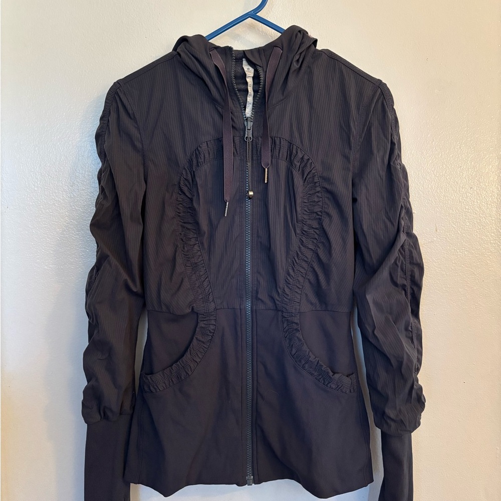 Lululemon Define Jacket (Ruched Edition) Size 6